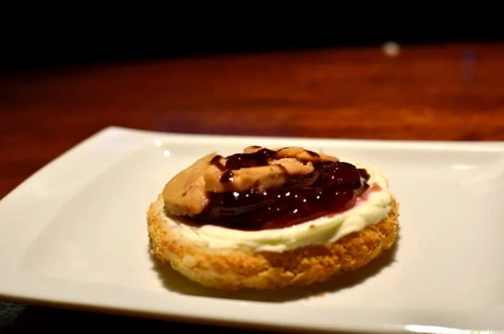 foie-gras-gelee-de-framboise-pays-basque