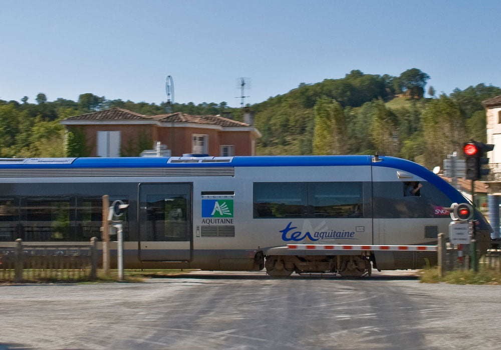 Train-TER-aquitaine-pays-basque