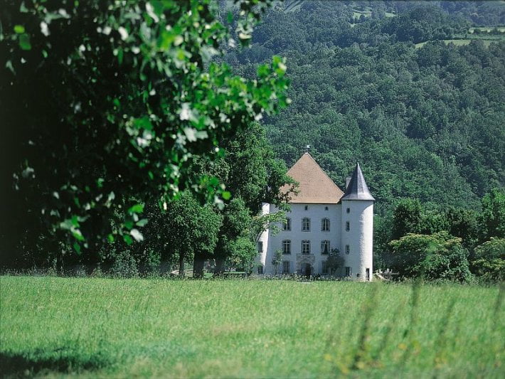 visite-village-baigorri-chateau-pays-basque