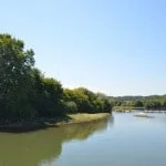 le-chemin-de-halage-au-pays-basque-barage