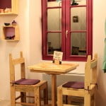 le-pays-basque-d-adelaide-daraspe-boutique-shopping-table