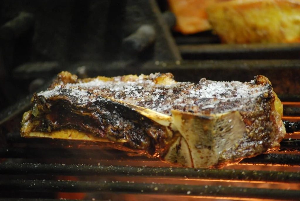 Côte de boeuf au barbecue à Iraty 
