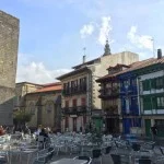 hondarribia-ville-frontaliere-pays-basque-mur-facade