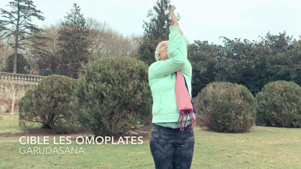 GARUDASANA (cible les omoplates)