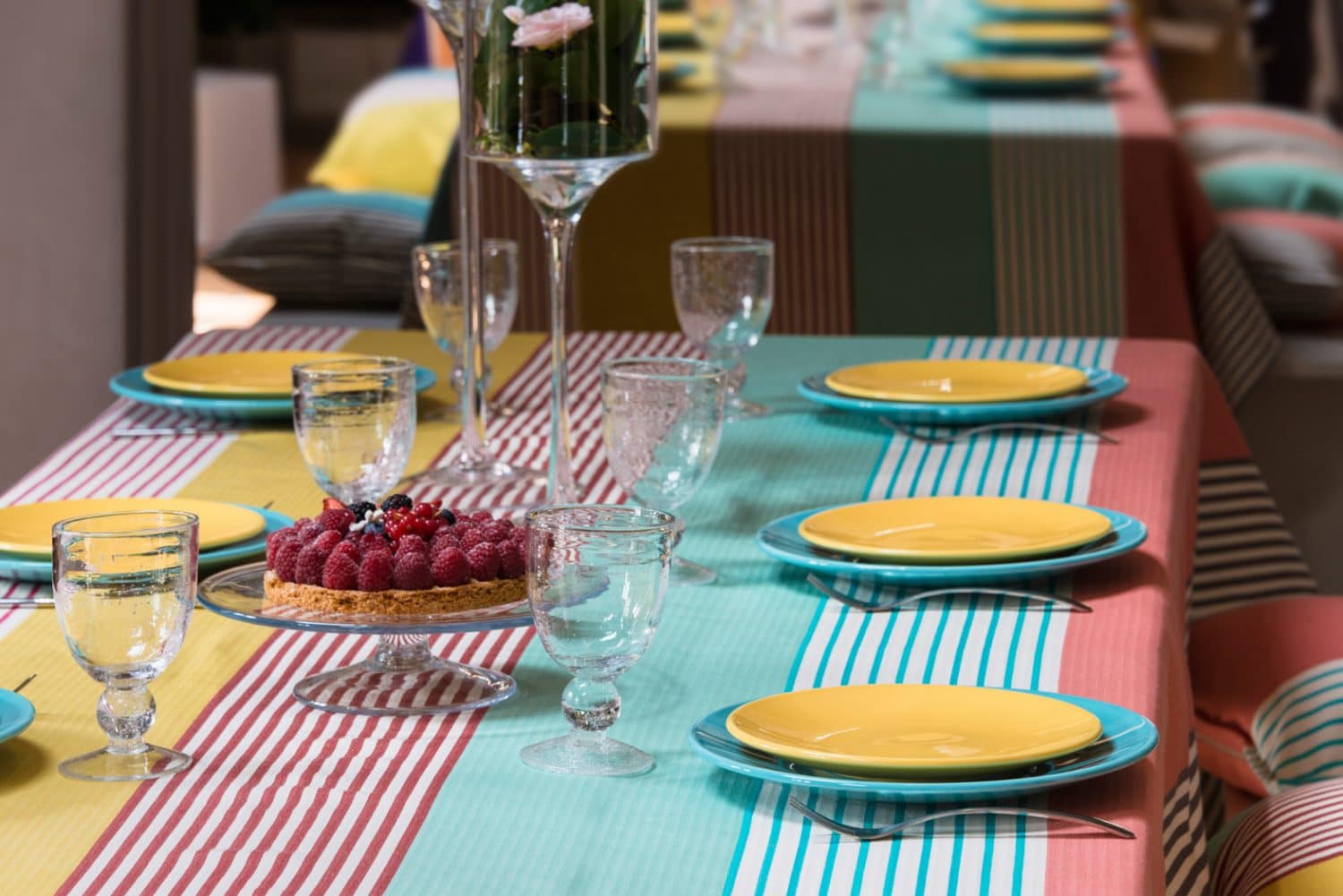Lartigue-nappe-jaune-pays-basque