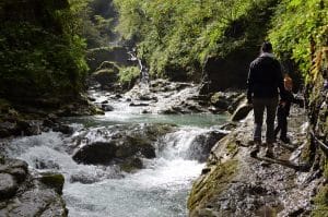 riviere-grotte-gorges-de-kakuetta-pays-basque